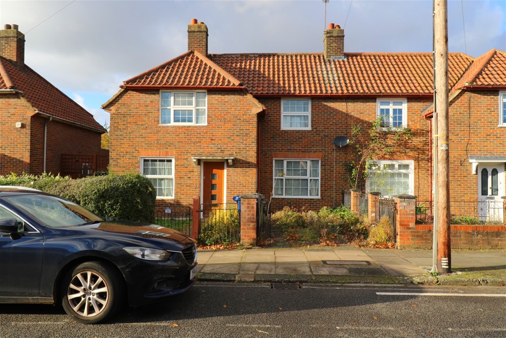 Saxon Drive, West Acton, West Acton